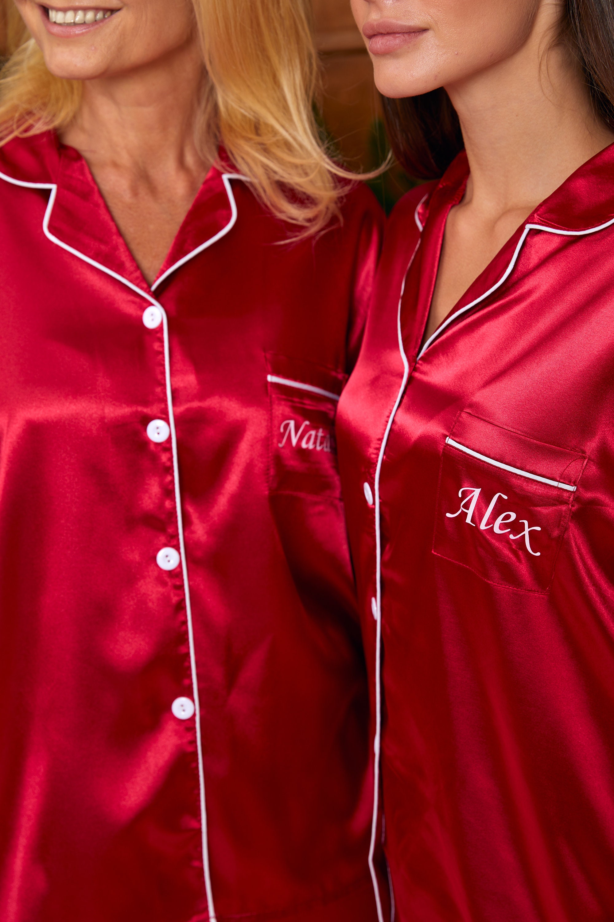 Christmas Satin Pjs for Family, Custom Satin Pajamas, Christmas Pajamas, Christmas Gift,  Satin Pjs, Personalized Pjs, Xmas Eve gift - L+L