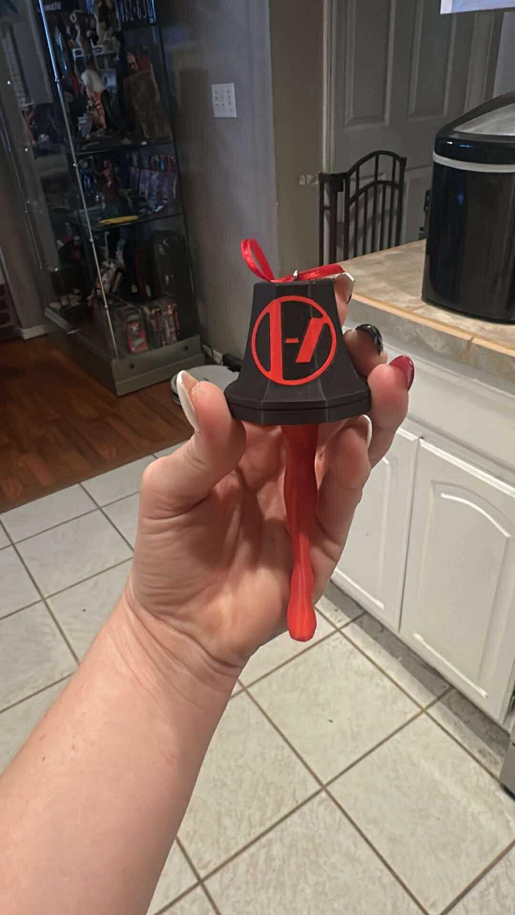 TØP Inspired Christmas Ornament – A Christmas Story Parody | Tyler Joseph Breach Tour Leg Lamp