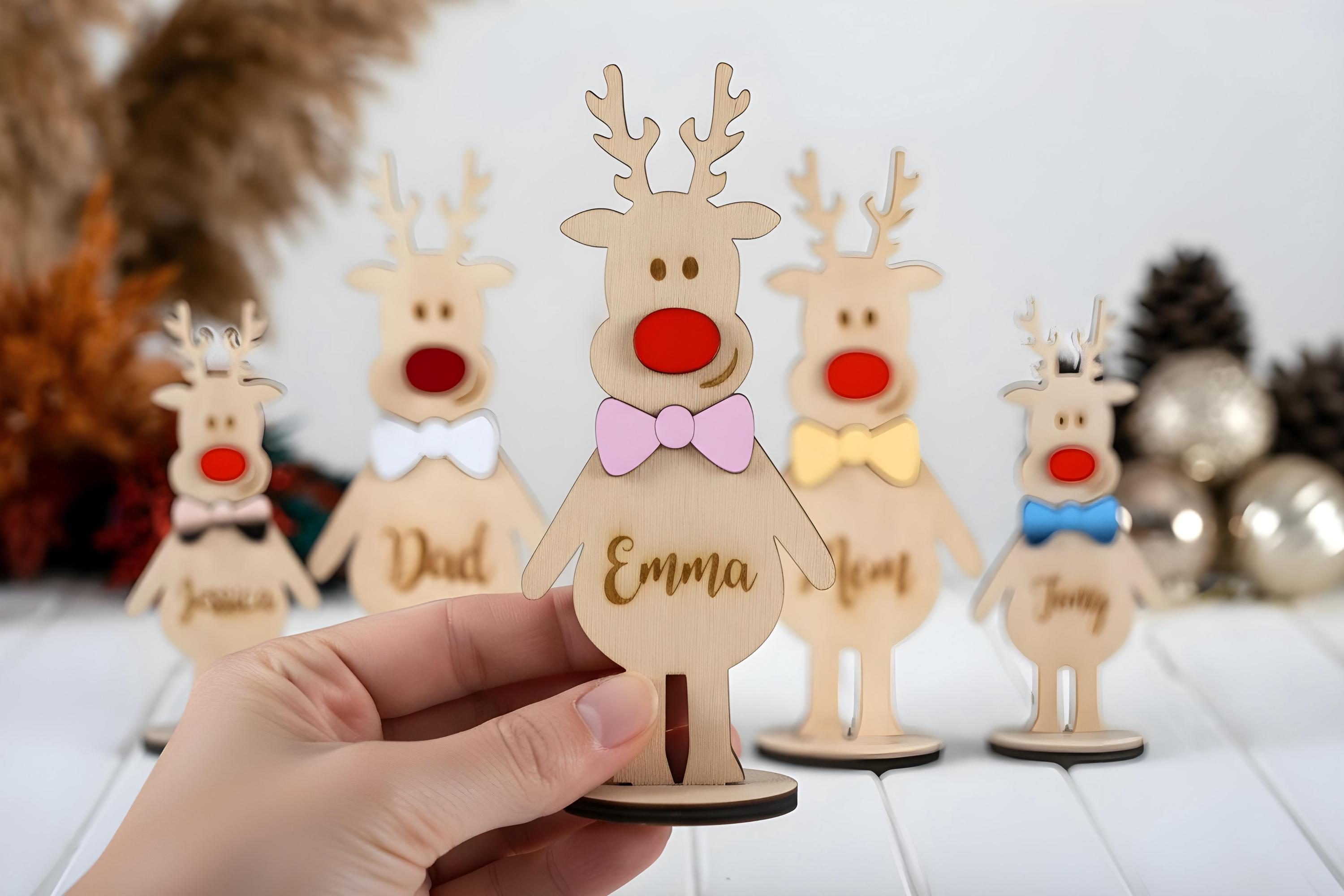 Personalized Wooden Reindeer Table Décor – Christmas Centerpiece – Holiday Home Accent – Family Name Gift – Standing Winter Decoration