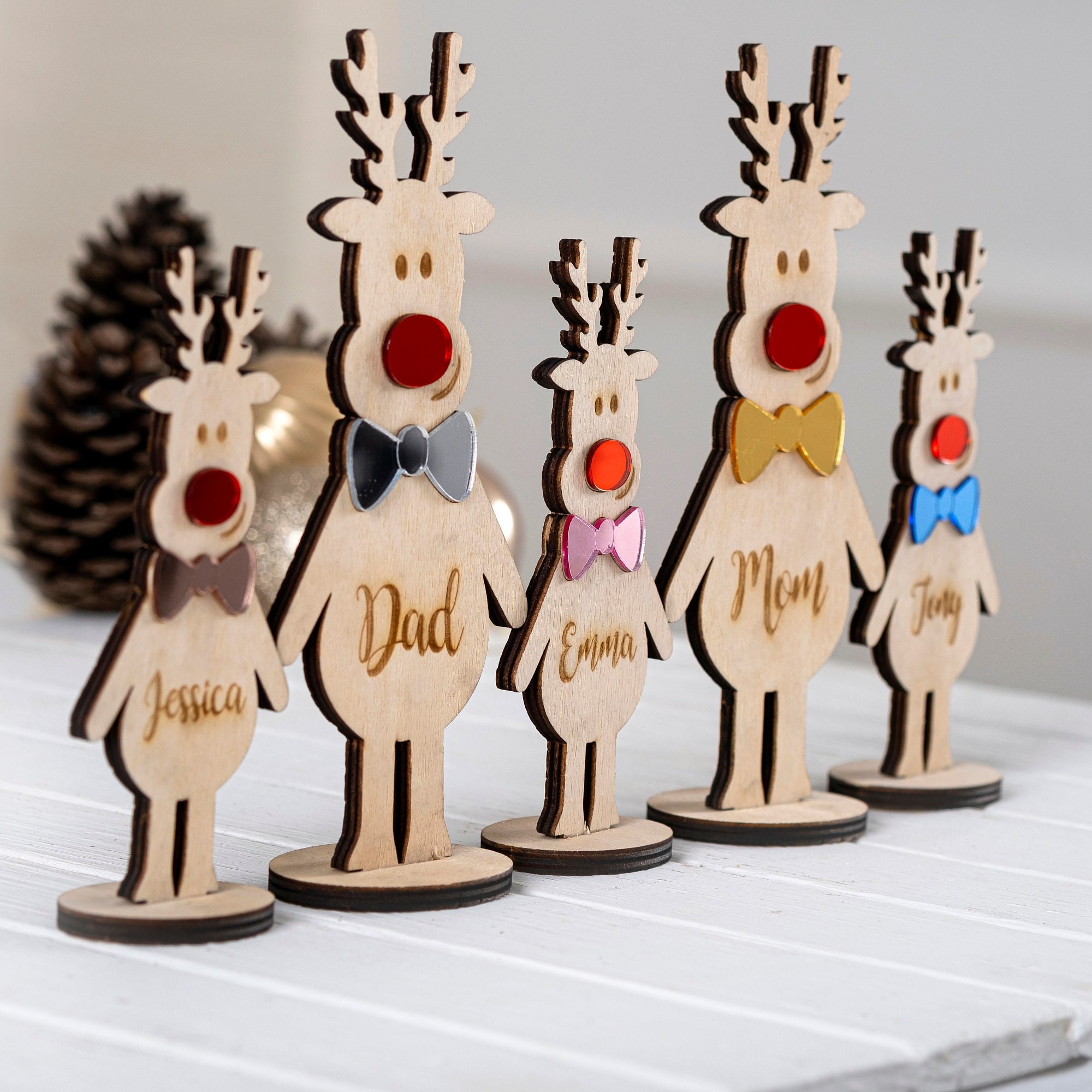 Personalized Wooden Reindeer Table Décor – Christmas Centerpiece – Holiday Home Accent – Family Name Gift – Standing Winter Decoration