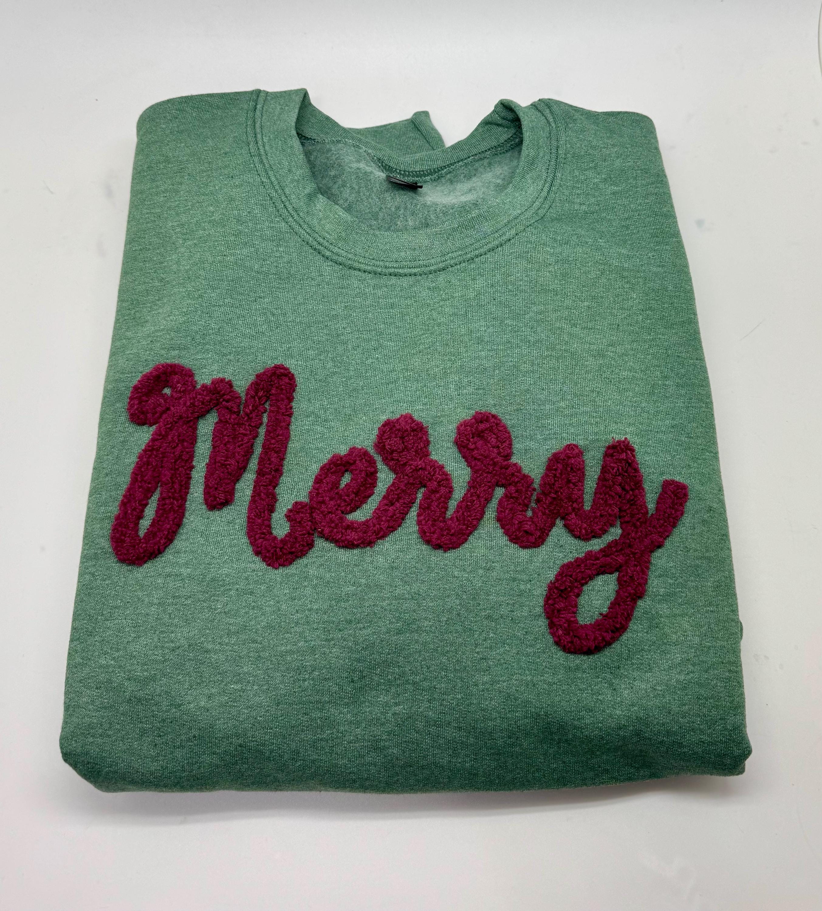Merry Christmas Shirts, Chenille Letter Sweatshirt Cute Holiday Sweater for women, Fuzzy Letters Puffy Letters Winter Crewneck