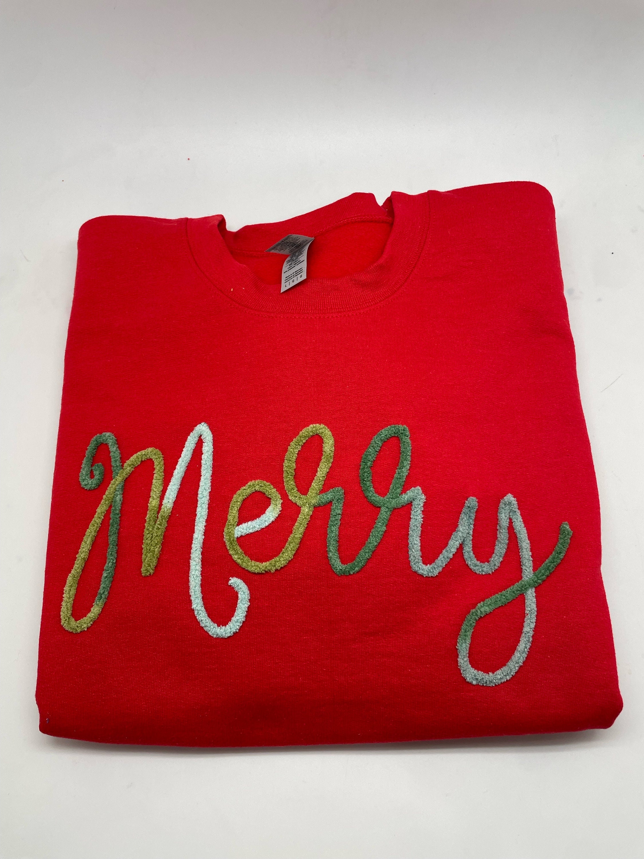 Merry Christmas Shirts, Chenille Letter Sweatshirt Cute Holiday Sweater for women, Fuzzy Letters Puffy Letters Winter Crewneck