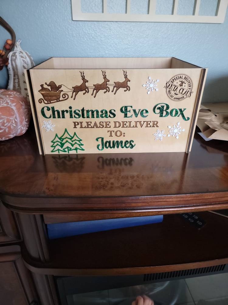 Personalized Christmas Eve Box: Maple Crate with Acrylic Snowflakes