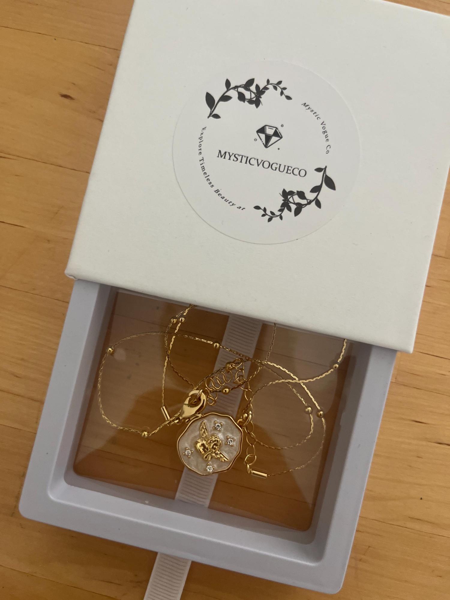 Custom Angel Locket Necklace with Photo, Vintage Locket Necklace, Memorial Jewelry, Necklace for Mom, Mother's Day Gift, Gift for Her