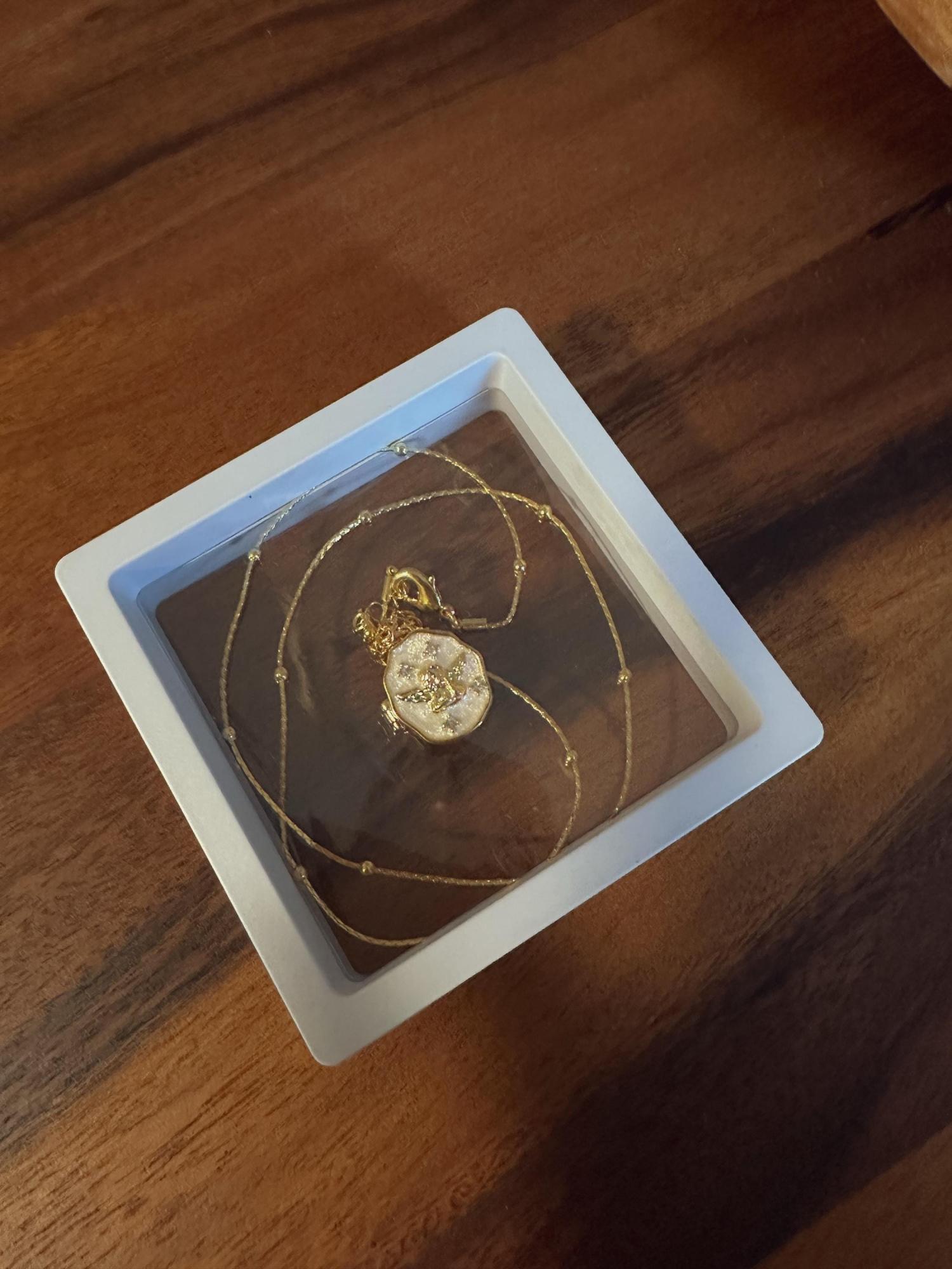 Custom Angel Locket Necklace with Photo, Vintage Locket Necklace, Memorial Jewelry, Necklace for Mom, Mother's Day Gift, Gift for Her