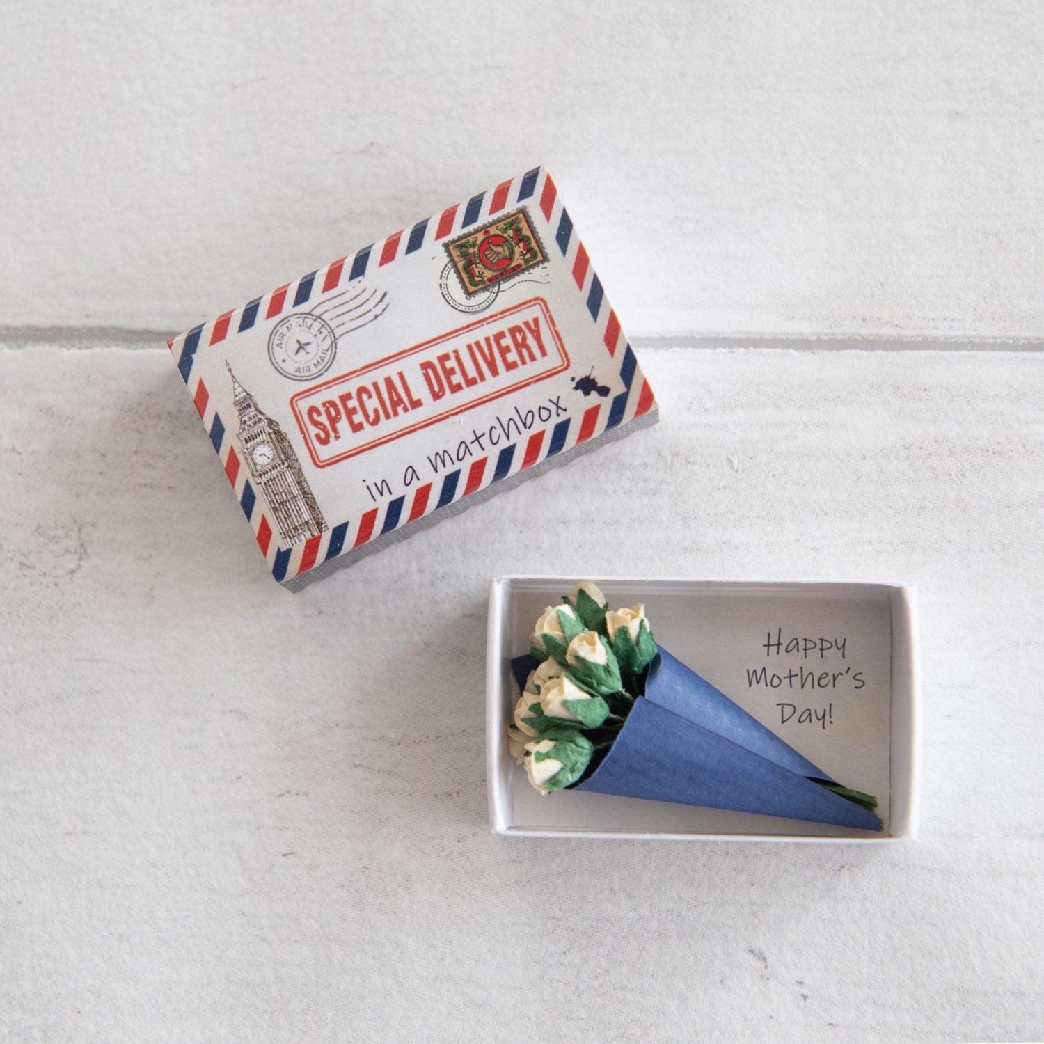 Special delivery A Dozen Red Paper Roses Miniature Bouquet In A Matchbox, Valentines Gift For Her, Alternative Valentines Card, Love Token,