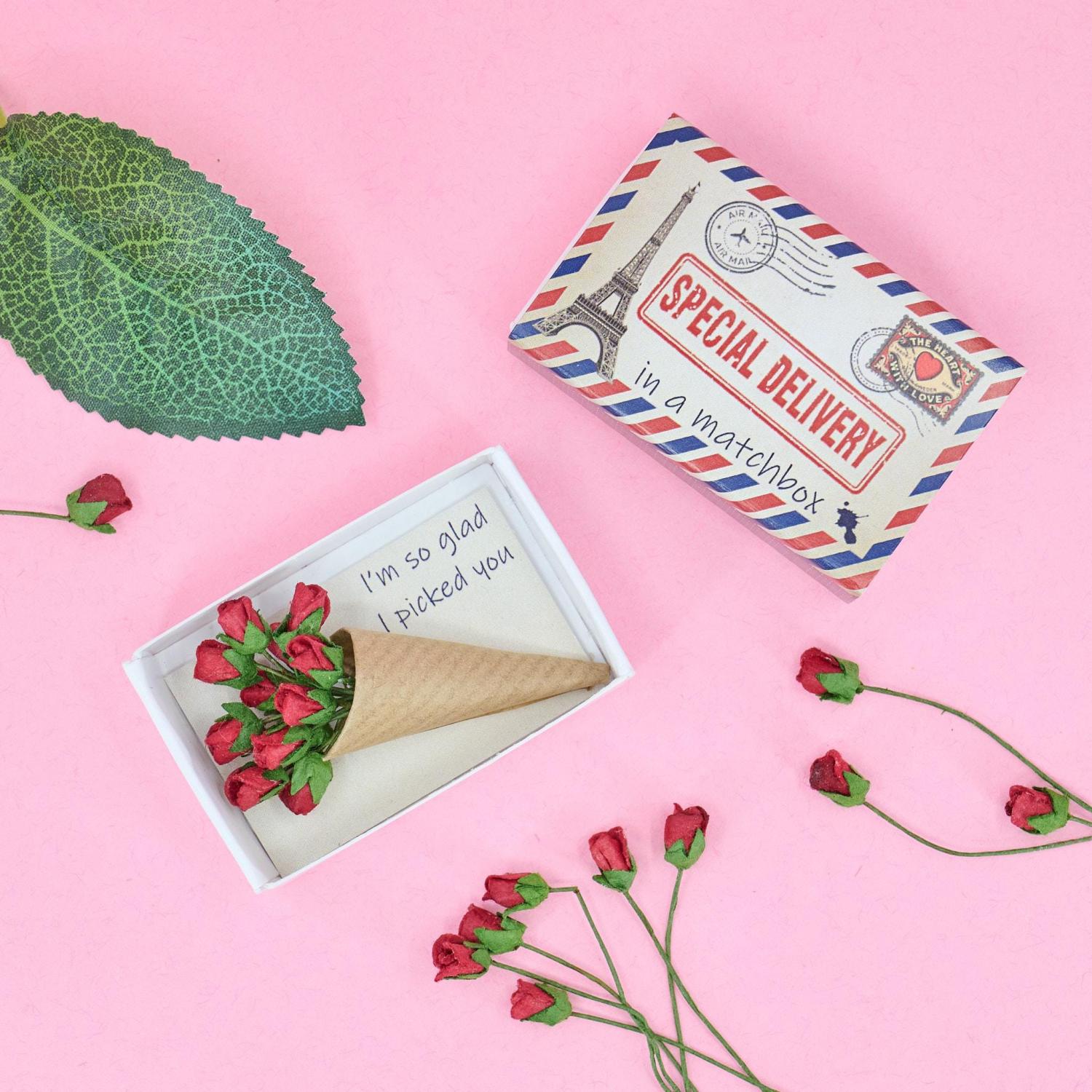 Special delivery A Dozen Red Paper Roses Miniature Bouquet In A Matchbox, Valentines Gift For Her, Alternative Valentines Card, Love Token,