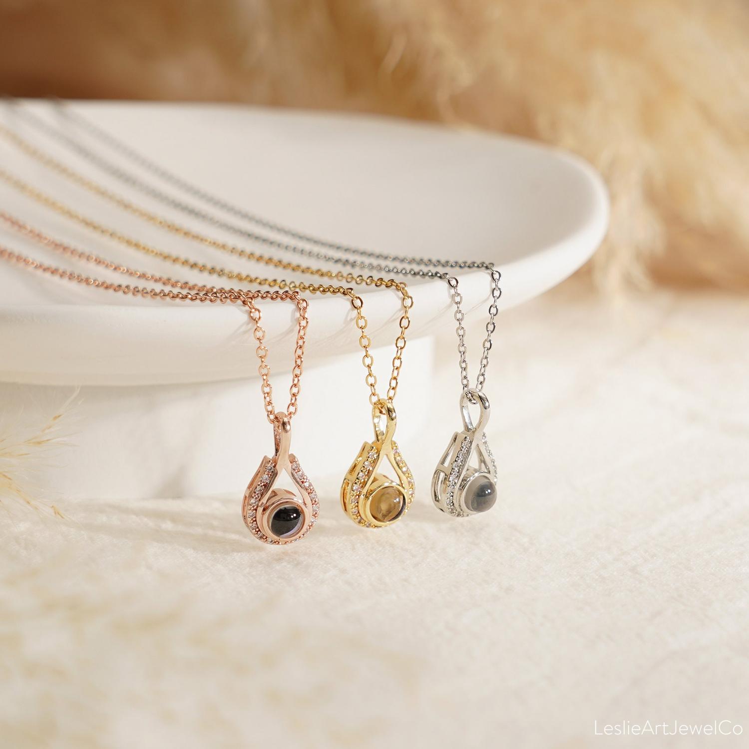 Projection Necklace, Memorial Necklace in Gold Silver, Customized Projection Necklace with Picture, Photo Projection Necklaces,Birthday Gift