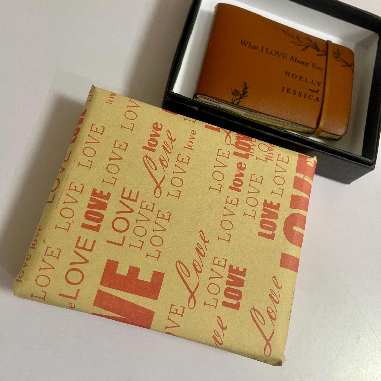 50 Fill-in-blank What I LOVE About You Leather Journal, Personalized Gift for Couple, Christmas Gifts for Husband, Boyfriend,Wife,Girlfriend