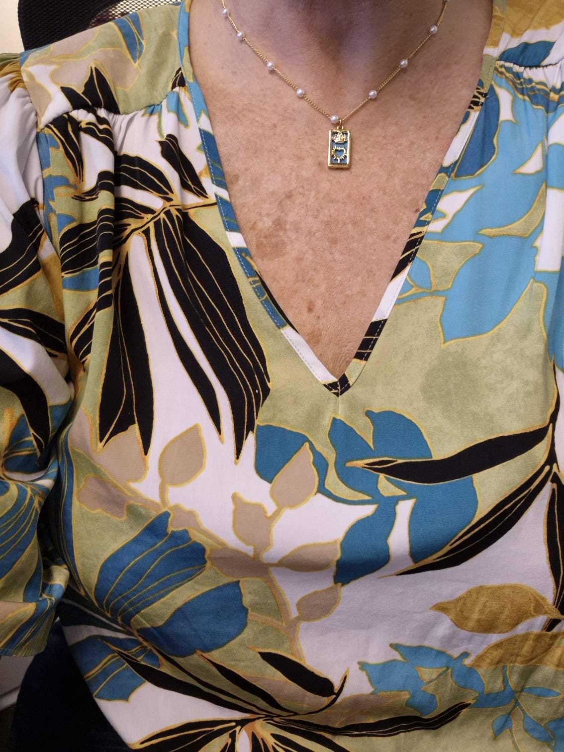 Tarot Card Necklace, Gold or Silver Tarot Pendant, Spiritual Jewelry, The Lovers, The Sun, Magician Gift, Witchy Necklace, Tarot Star Charm