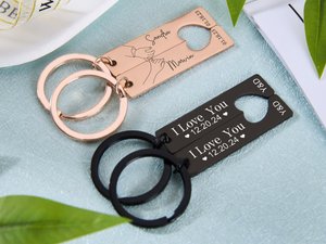 Personalized 2 Pcs Matching Couple Keyring Couple Keychain Set Custom Heart Keychain Gift For Him Valentine's Day Gift For Boyfriend/Husband