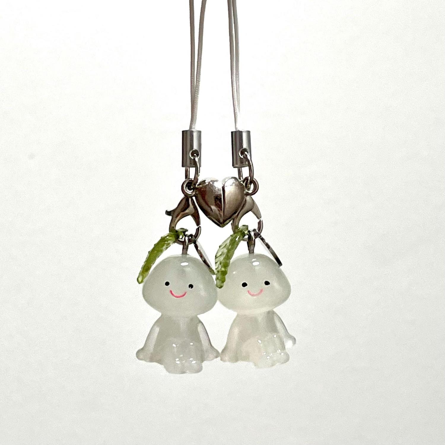 Custom Initial Magnetic Matching Man Keychain, Glow in the Dark Figure Duo Set, Cute Gifts for Best Friend, Him, Her, Boyfriend, Girlfriend