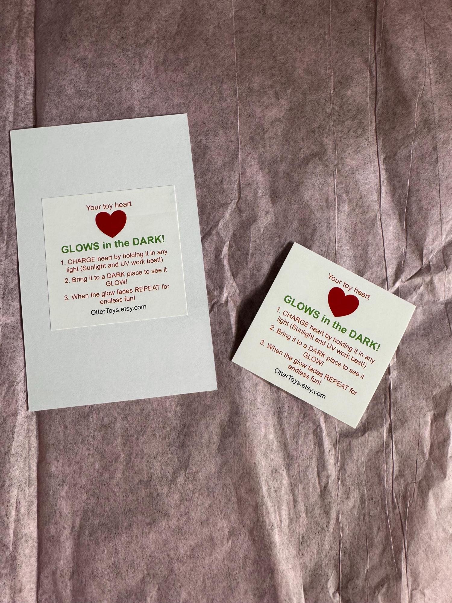 Valentine Cards with Glow in the Dark Heart Shakers, Glow Valentine Card, Light up Valentine, Valentines with Toys, Valentines with Gifts