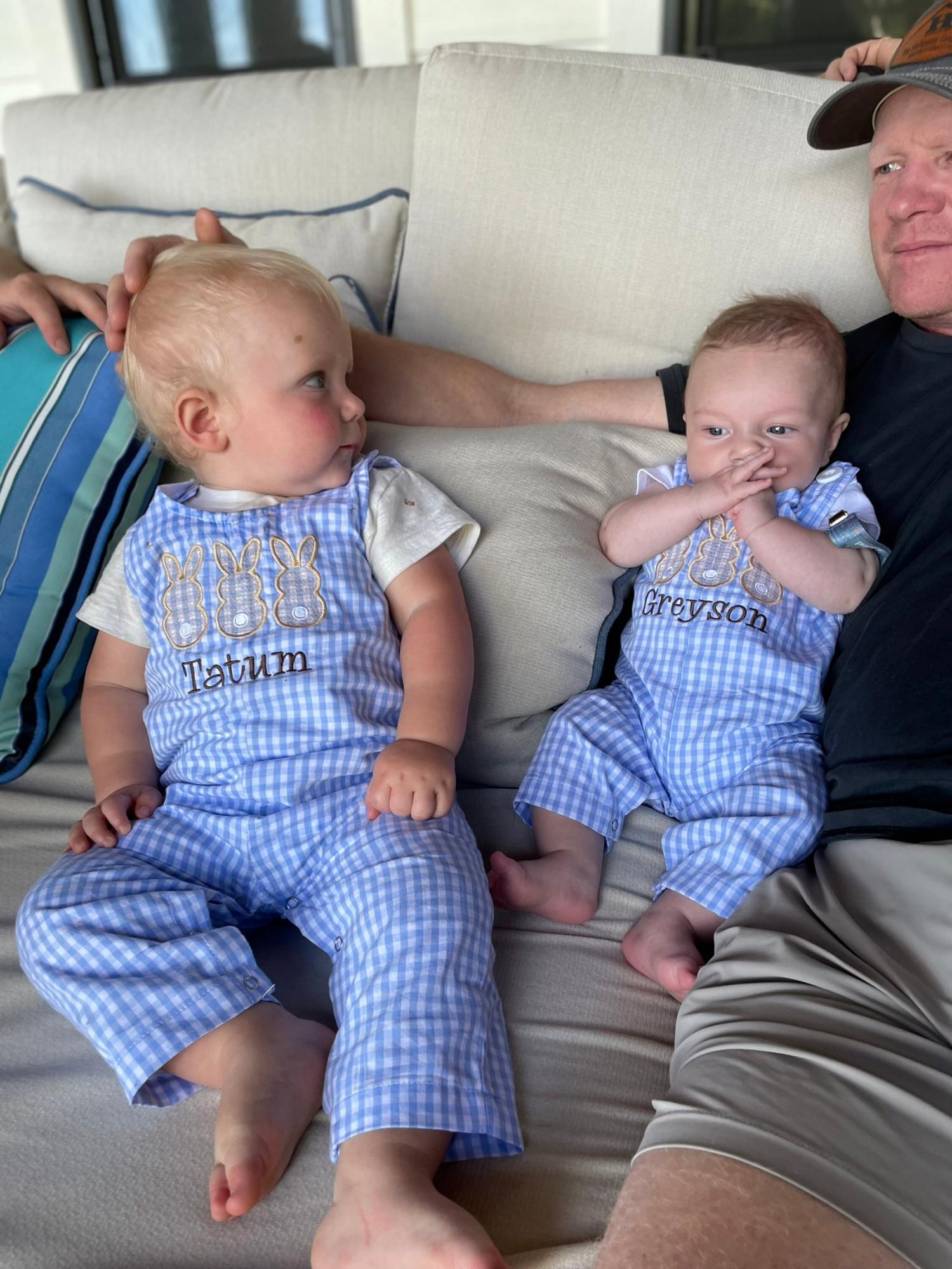 Personalized Boys Easter outfit with bunny design and name - Baby Boy Easter Outfit, Easter overalls, Easter monogrammed Longall outfit