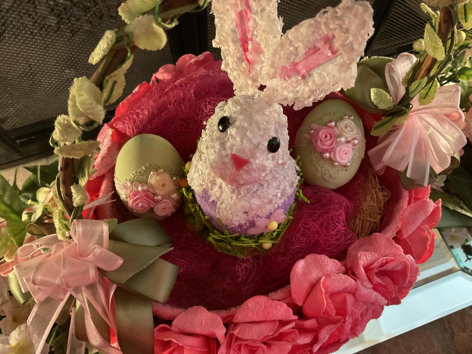 Shabby chic easter eggs Wooden eggs Easter basket ideas Decorated eggs