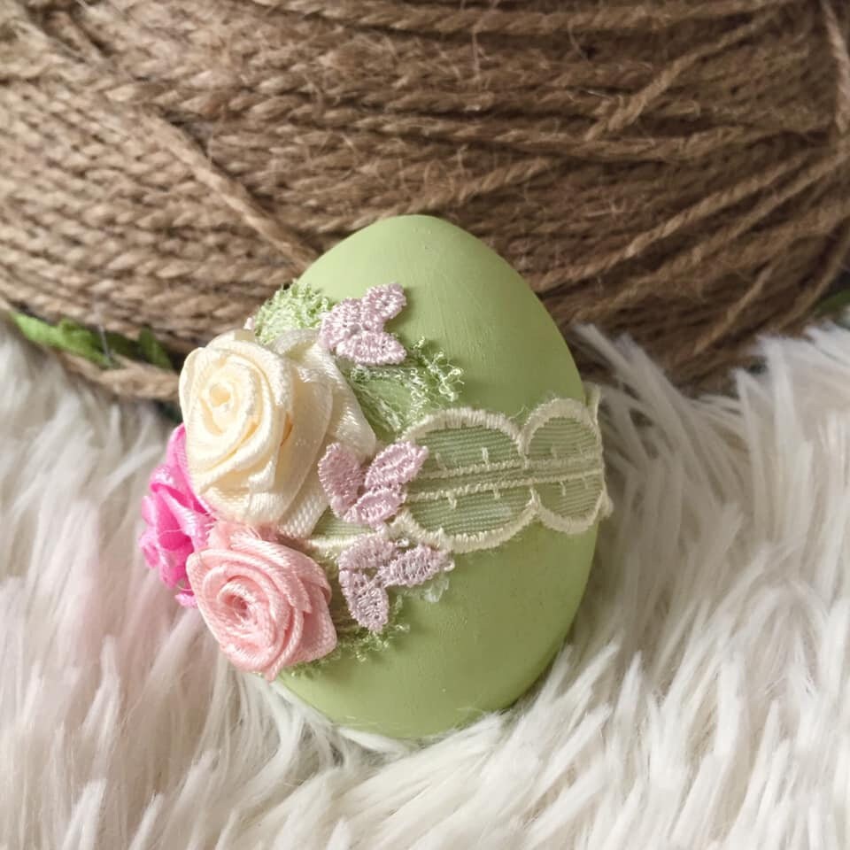 Shabby chic easter eggs Wooden eggs Easter basket ideas Decorated eggs