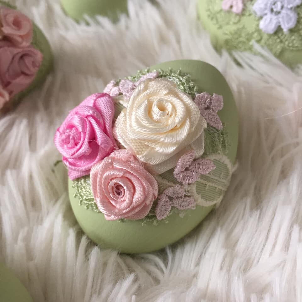 Shabby chic easter eggs Wooden eggs Easter basket ideas Decorated eggs