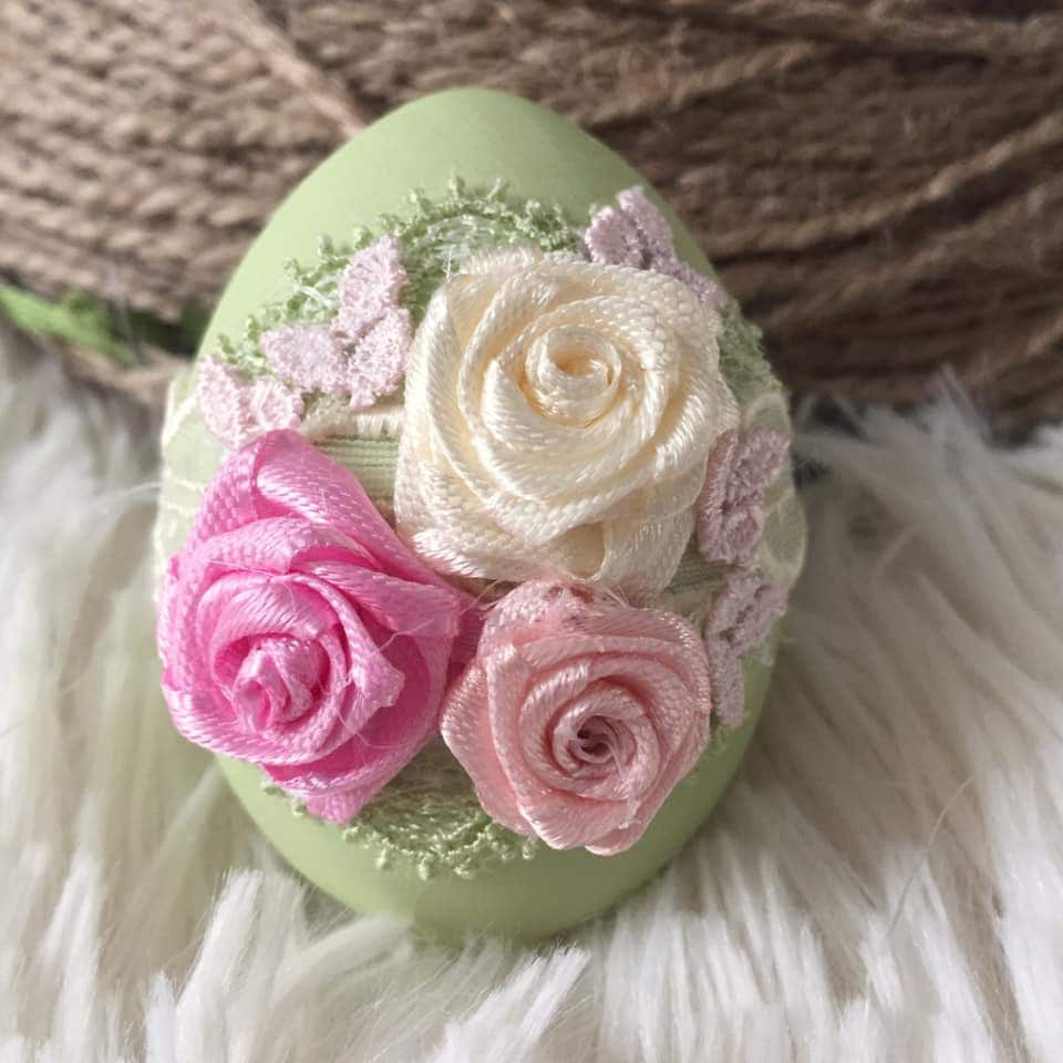 Shabby chic easter eggs Wooden eggs Easter basket ideas Decorated eggs