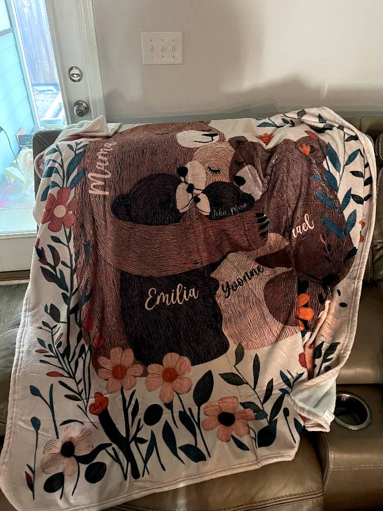 Personalized Mama Bear Flower Blanket, Custom Mother's Day Gift for Mom Grandma, Boho Wildflowers Mom Bear Quilt, Cottagecore Flower Gift