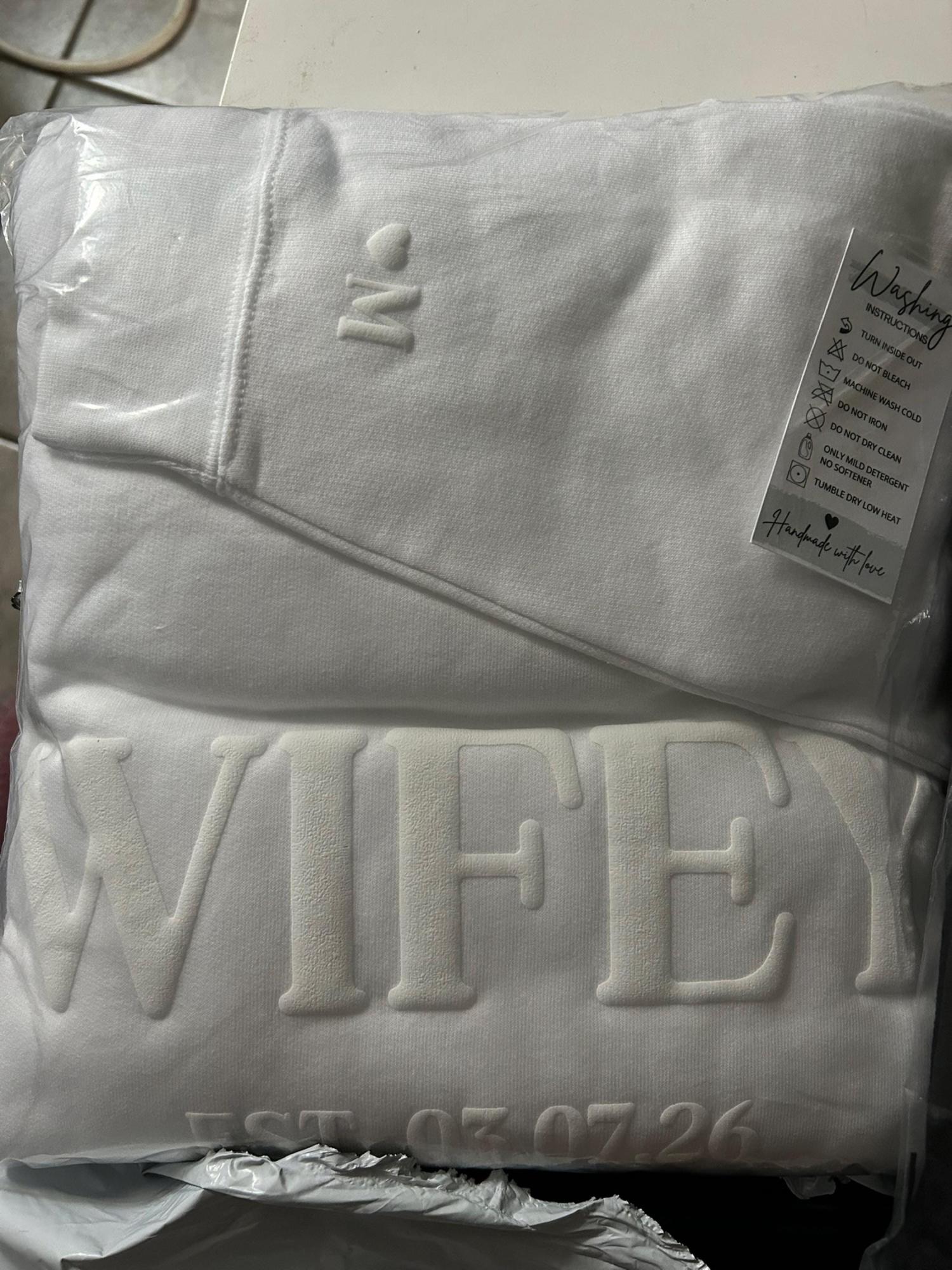 Personalized Wifey & Hubby Puff Sweatshirt, Personalized Sweatshirt, Wedding Gift, Gift for Her, Gift for Him