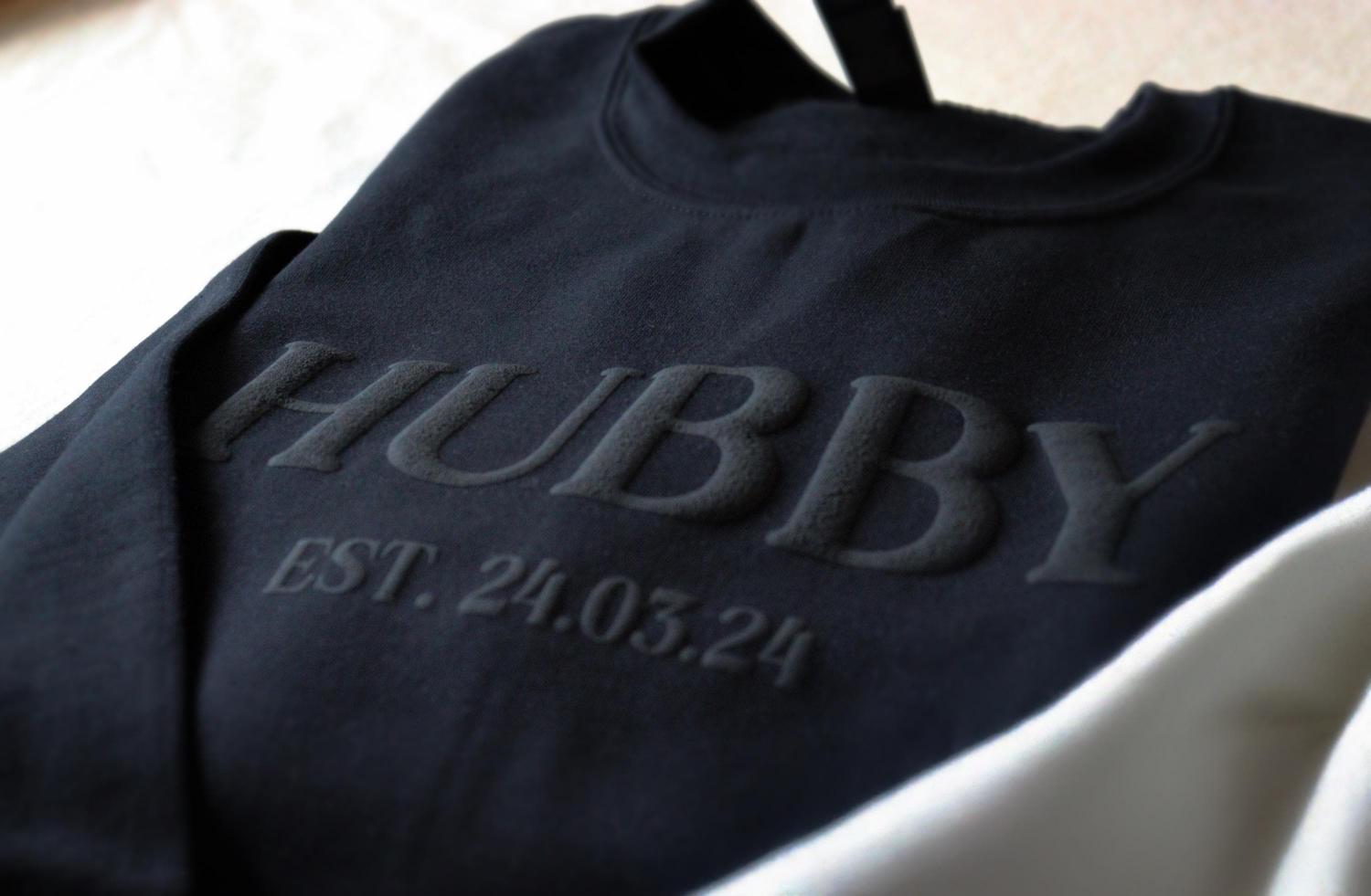 Personalized Wifey & Hubby Puff Sweatshirt, Personalized Sweatshirt, Wedding Gift, Gift for Her, Gift for Him