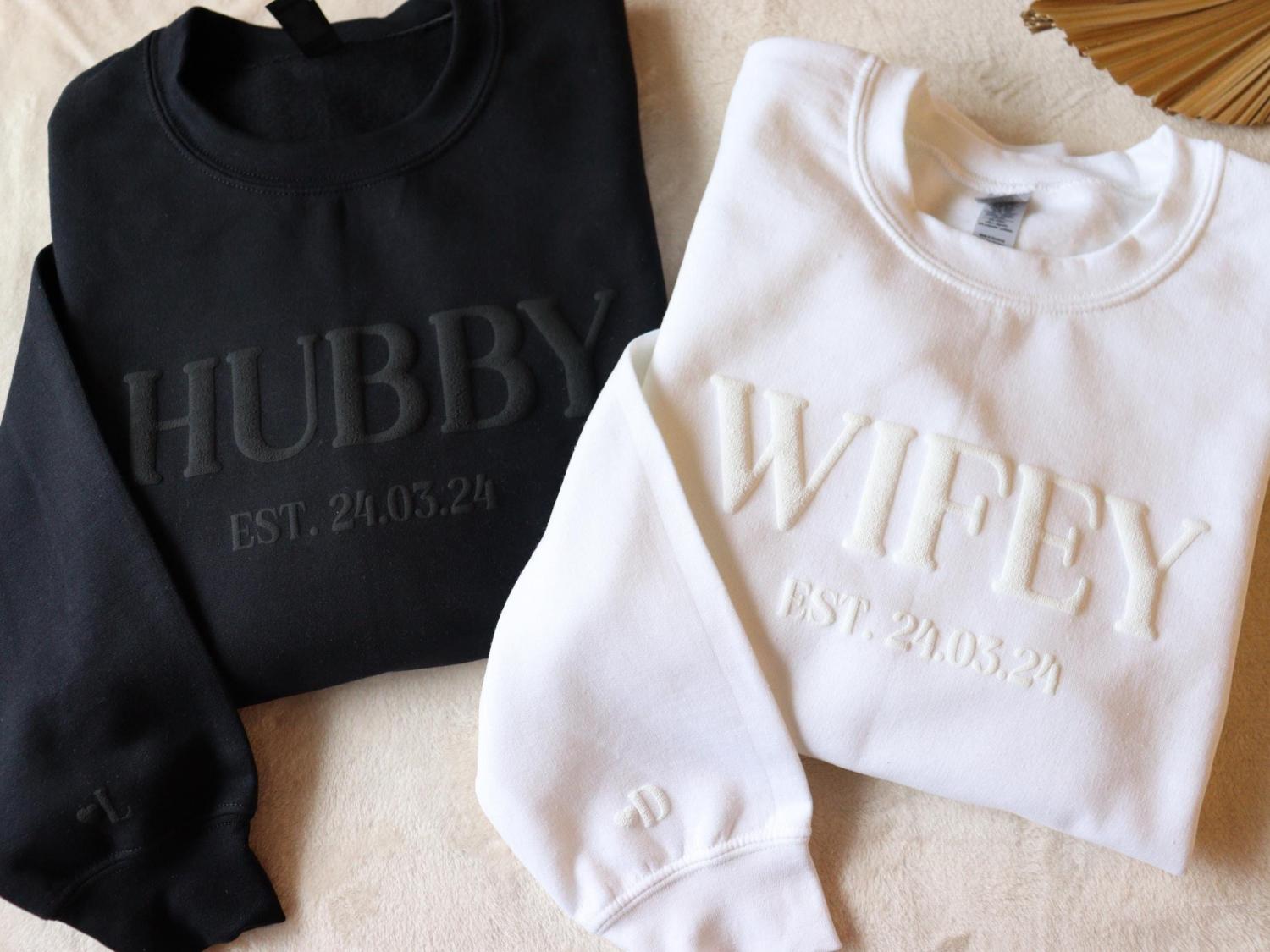 Personalized Wifey & Hubby Puff Sweatshirt, Personalized Sweatshirt, Wedding Gift, Gift for Her, Gift for Him