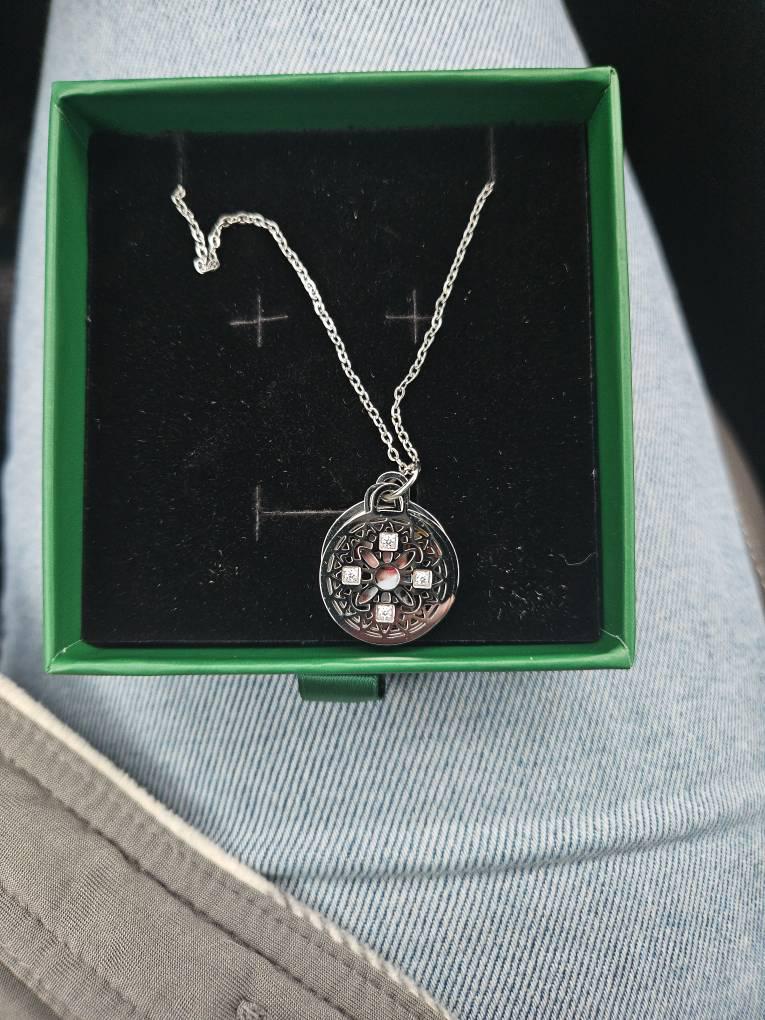 Custom Locket Necklace with Photo, Personalized Photo Pendant, Engravable Memorial  Jewelry, Mothers Day Gift for Her