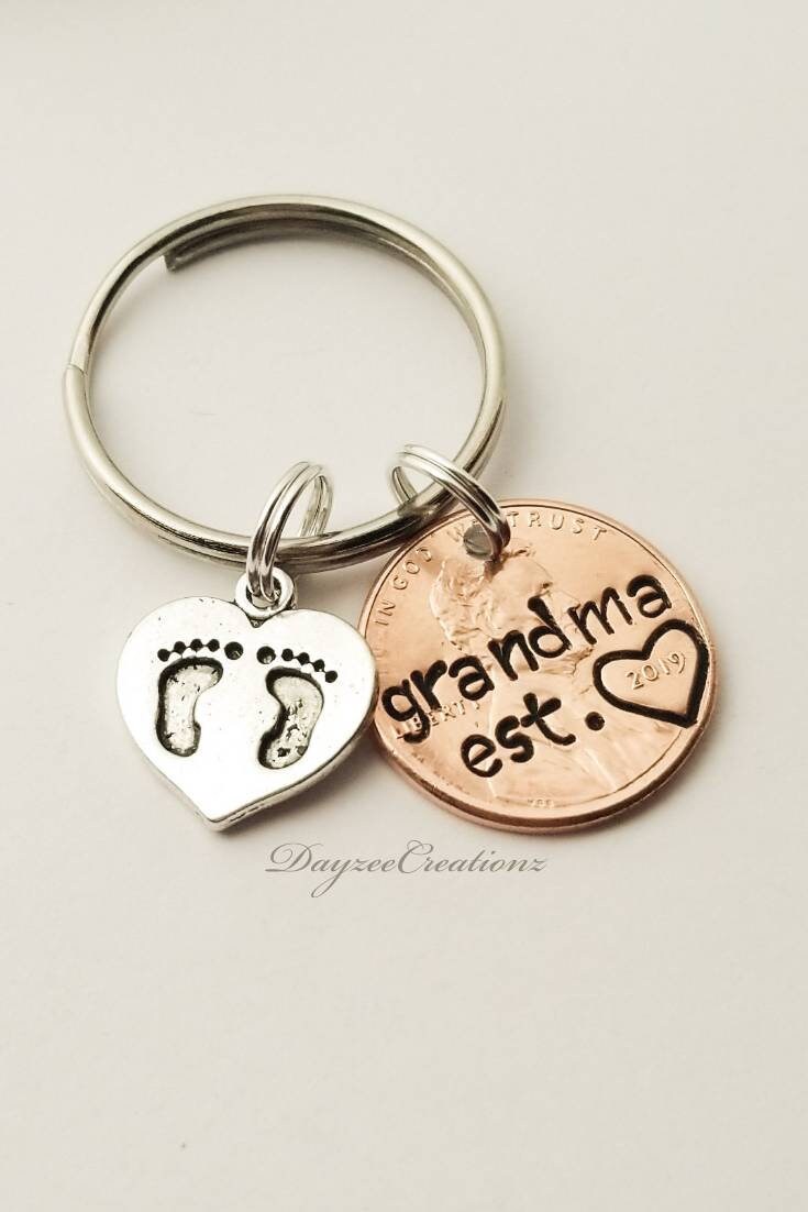 1st Mother's Day Gift, Custom Mom Keychain, Sentimental Mommy Birthday Gift from Son, Gift from Daughter, From Baby, unique Baby Shower Gift