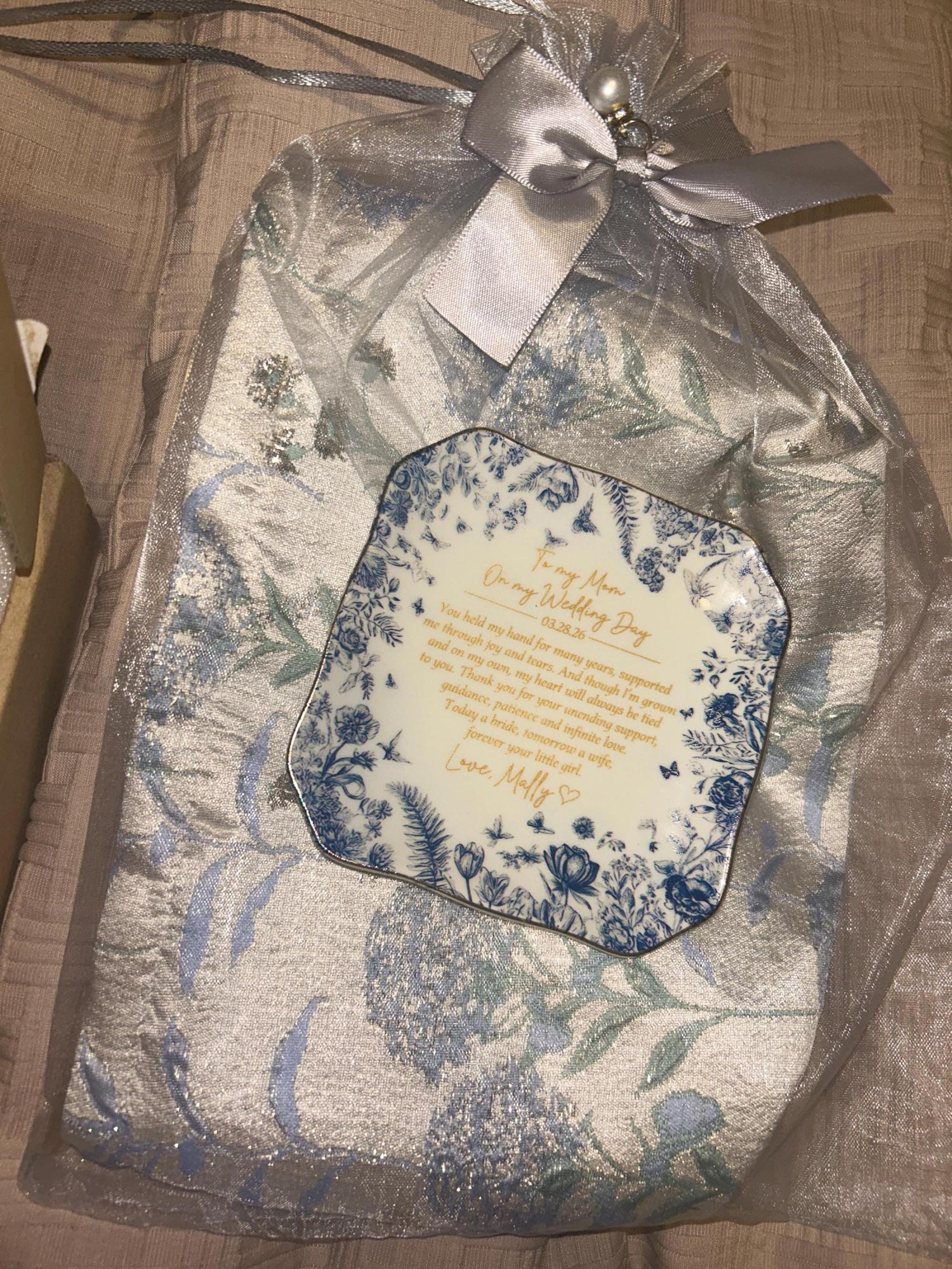 Custom Mother Of The Bride Jewelry Dish, Mother of the bride Jewelry plate, Custom Jewelry Tray for Mom, Wedding Favor Gift For Mom