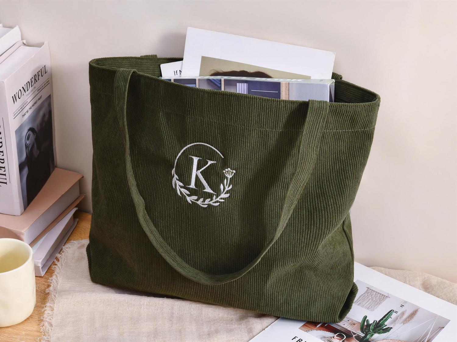 Personalized Bridesmaid gift bag, Bridesmaid Tote bag, Corduroy Tote Bag, Tote Bag with Zipper, Name Bag, Monogram Bag, Wedding Party Gifts