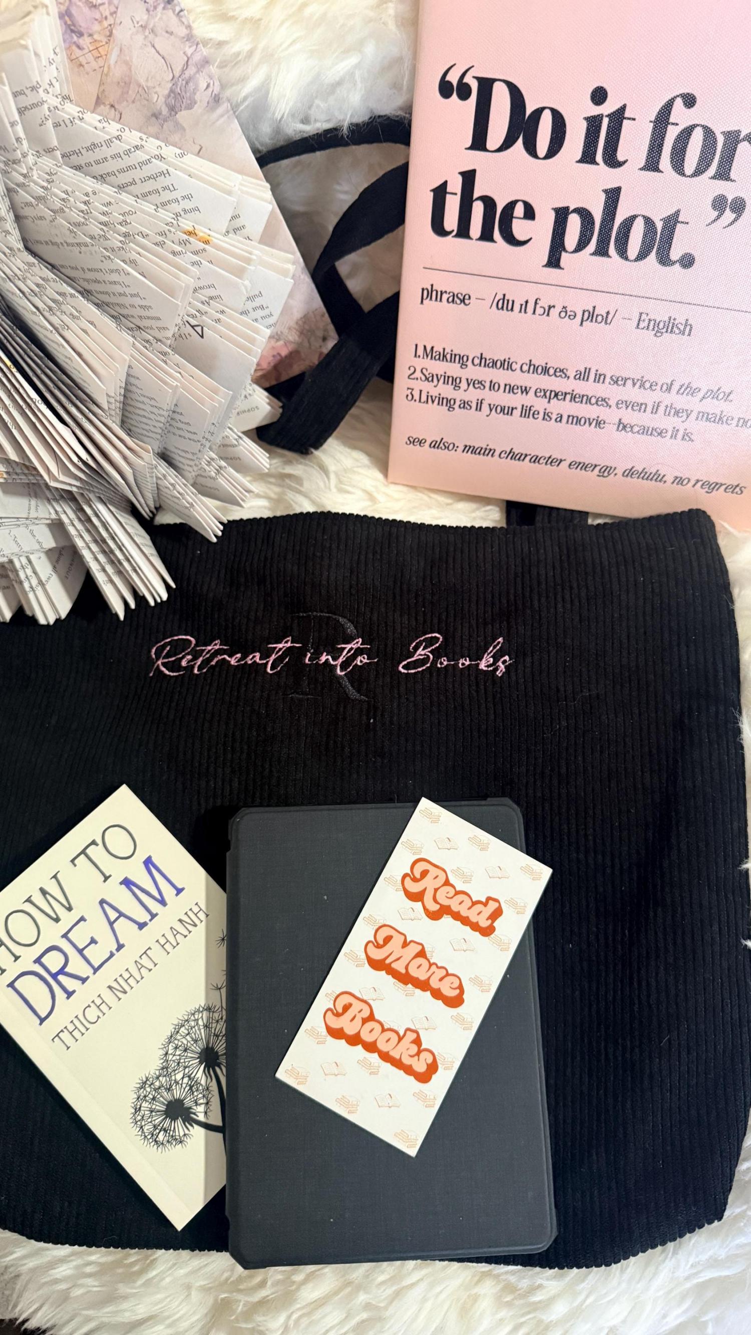 Personalized Bridesmaid gift bag, Bridesmaid Tote bag, Corduroy Tote Bag, Tote Bag with Zipper, Name Bag, Monogram Bag, Wedding Party Gifts