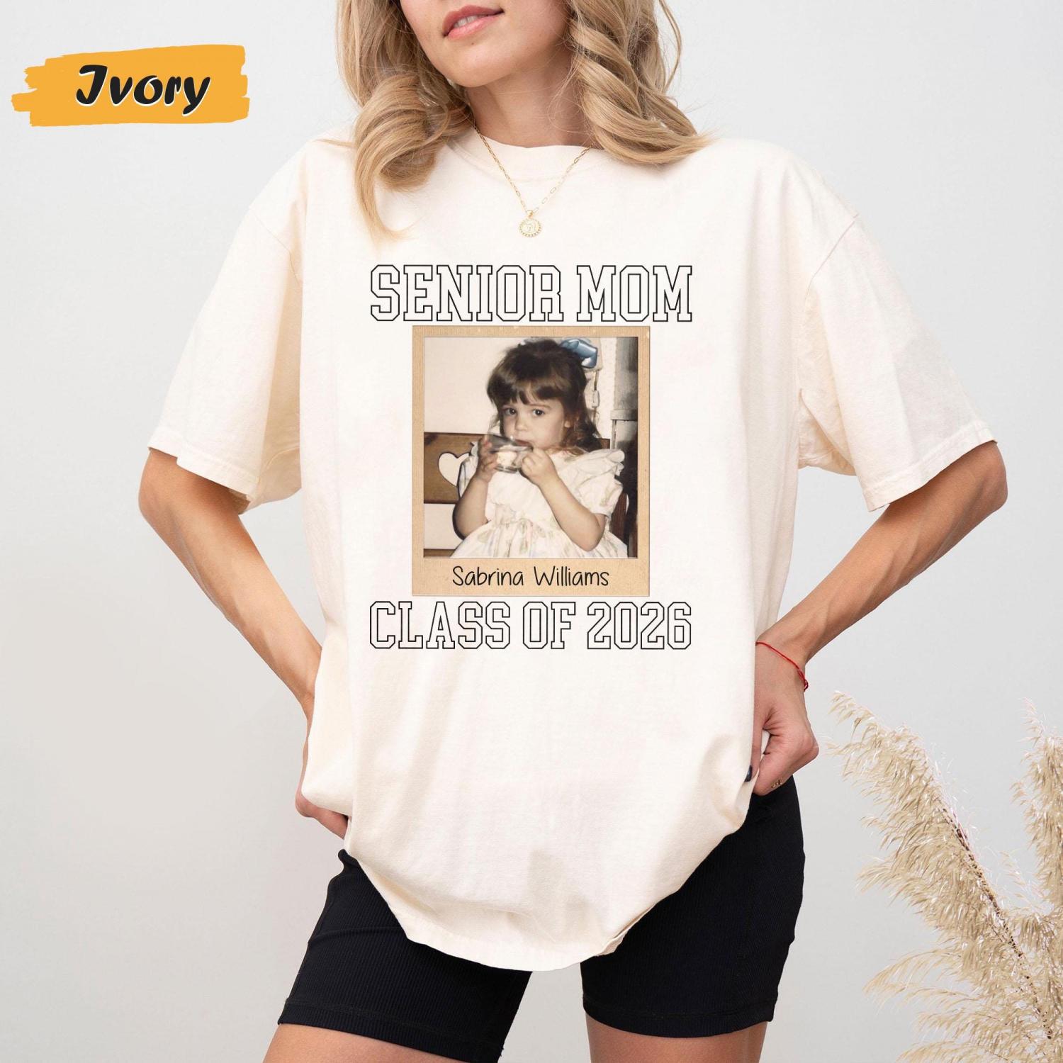 Custom Senior Mom 2026 Vintage Photo Shirt, Class of 2026, Graduation, High School Senior Shirt, Senior 2026 Shirt,Custom Shirt With Picture