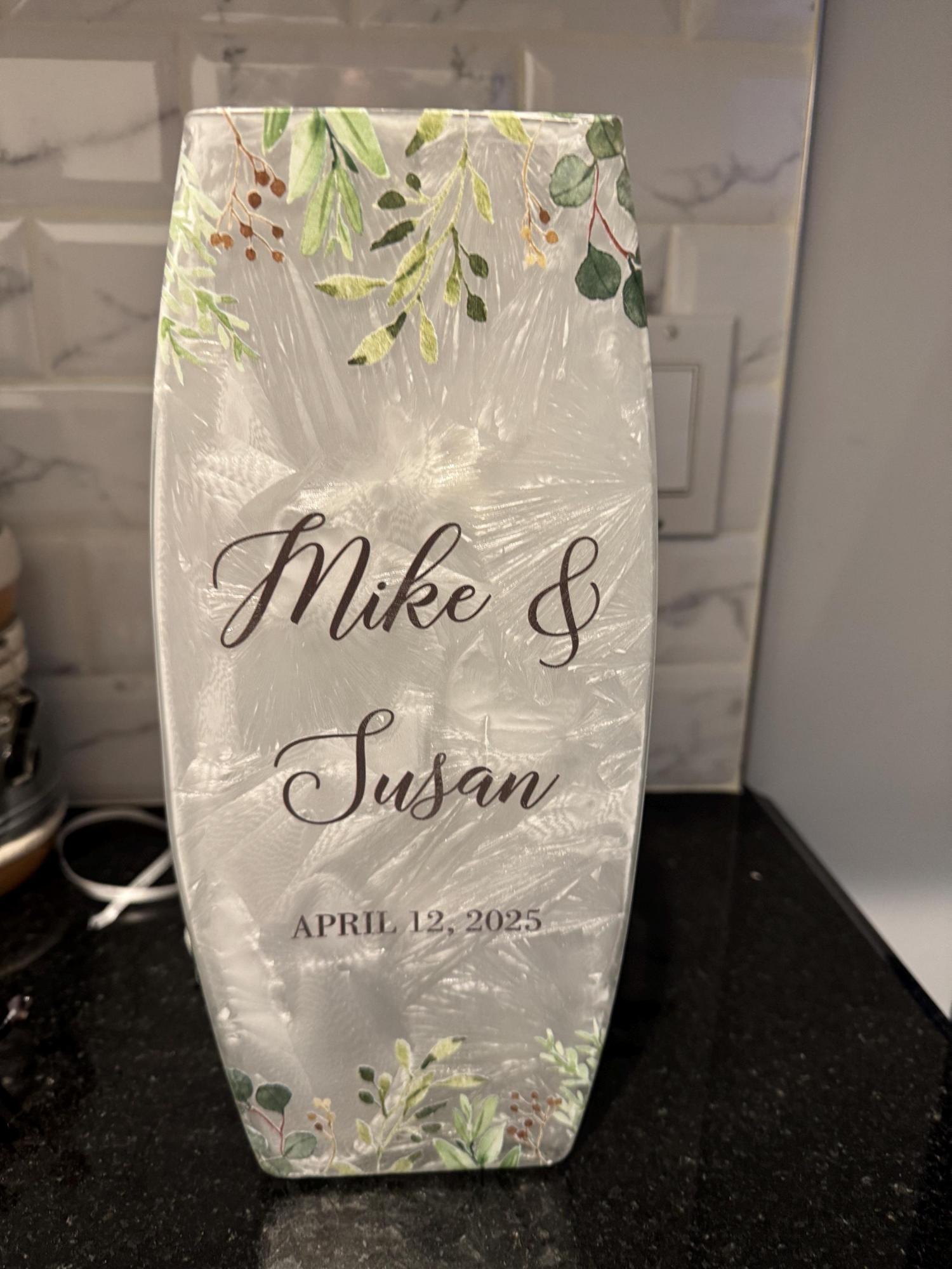 Laurels of Love Personalized Wedding Frosted Shelf Decor, Gifts for Wedding, Wedding Decor, Shelf Decor, Personalized Gift, Gifts for Couple