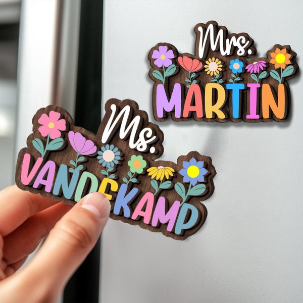Personalized Teacher Name Magnet: Custom Wildflower Wooden Gift